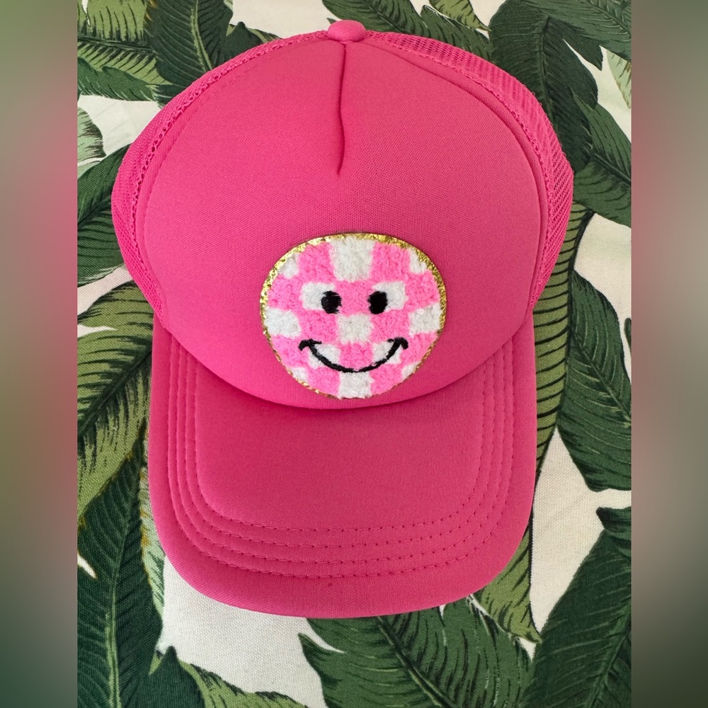 Smiley face trucker hat brand new never worn